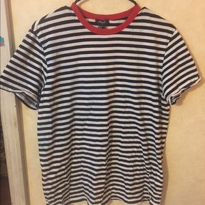 Rue 21 men’s black and white striped T-shirt